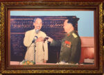 Đại tướng Võ Nguyên Giáp thay mặt bộ Quốc phòng chúc sức khỏe Bác – ID137